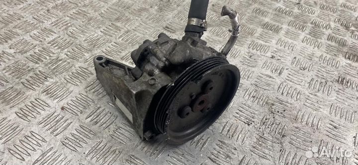 Насос гидроусилителя руля BMW 3 E90/E91/E92/E93