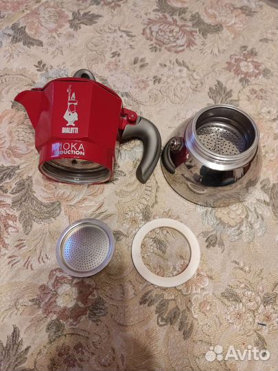 Кофеварка Биалетти. На 2 чашки