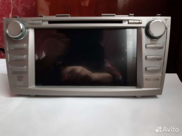 Автомобильный мультимедийный центр