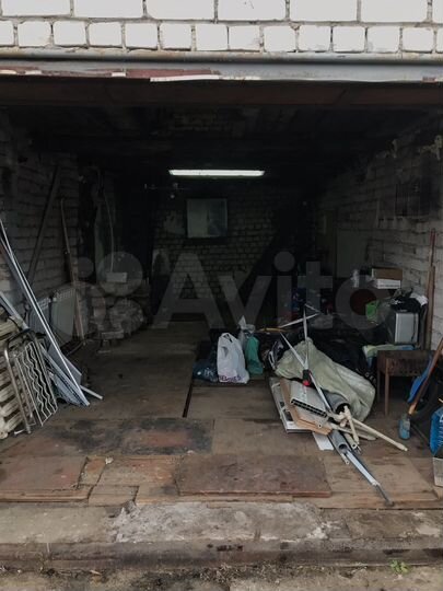 Гараж, > 30 м²