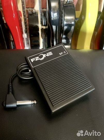 Педаль Сустейна