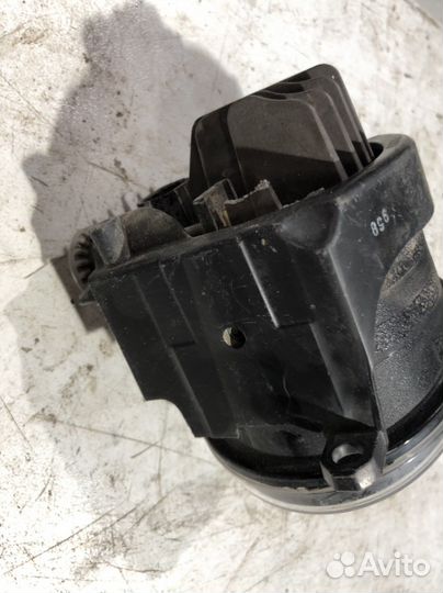 Туманка Lexus LX570