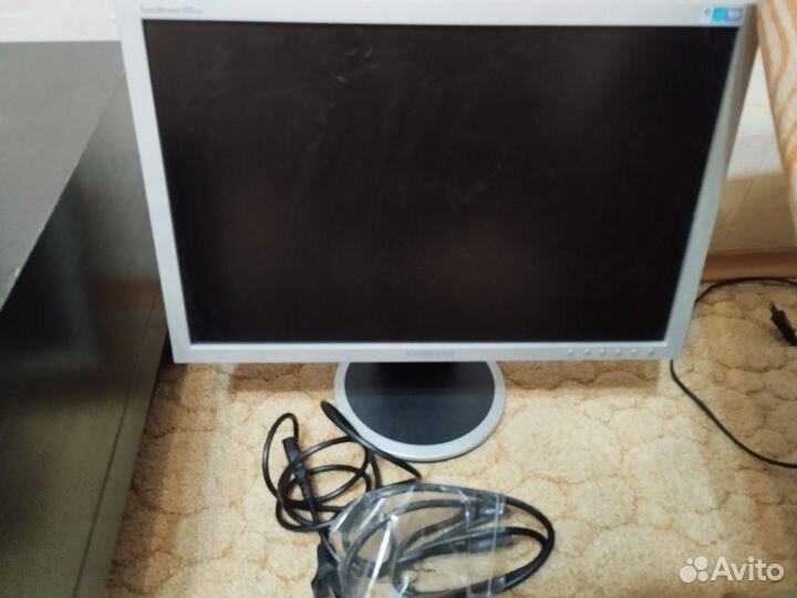 Монитор Samsung