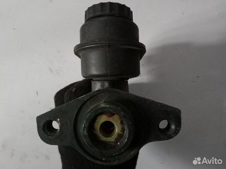 Рабочий тормозной цилиндр Chrysler Voyager ES 6G72