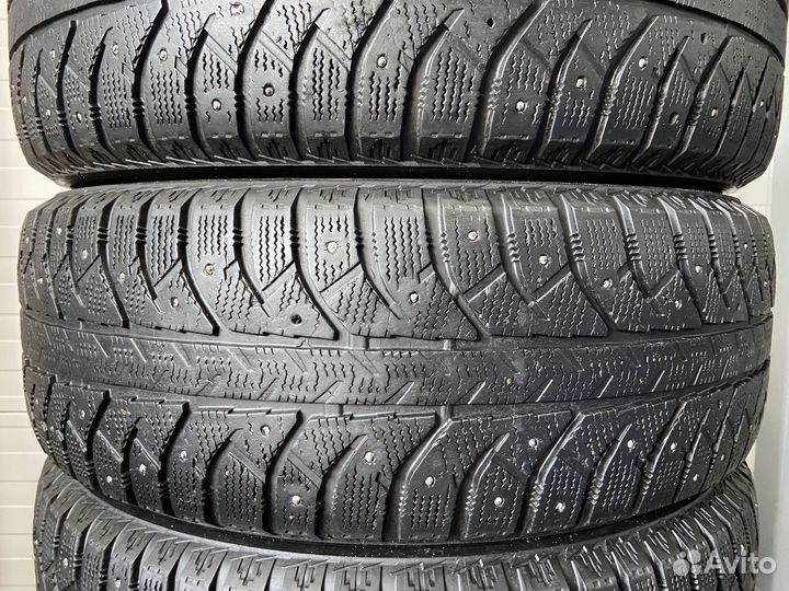 Bridgestone Ice Cruiser 7000 235/65 R17 108T