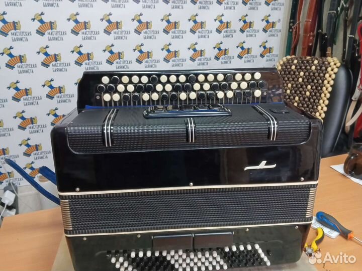 Баян 3х голосный