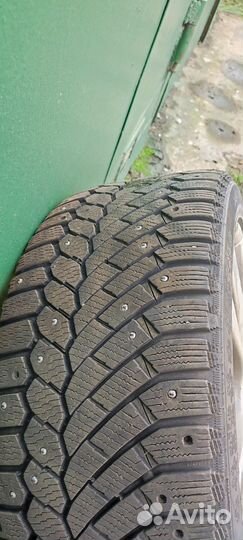 Continental ContiIceContact 240/40 R18