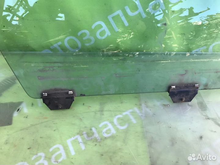 Стекло двери переднее правое Chrysler Lhs 3.5 1993