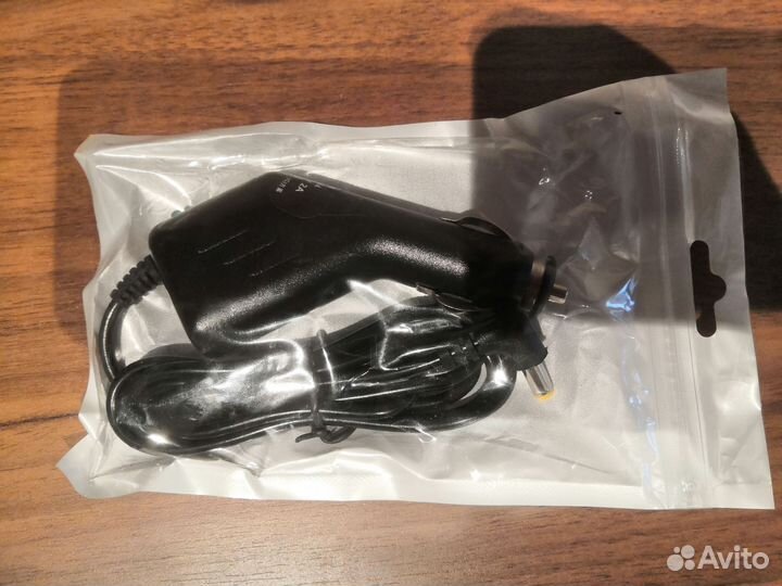 Автомобильное зарядное устройство для NEW8210