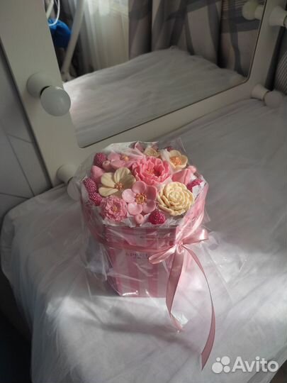 Букет из шоколада и мармелада