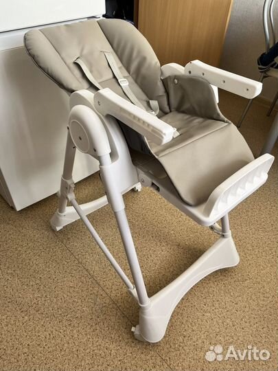 Стульчик для кормления kari бронь