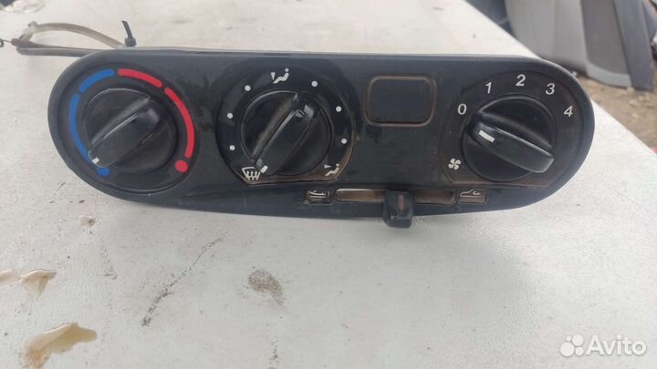 Блок управления печкой Шевроле Нива