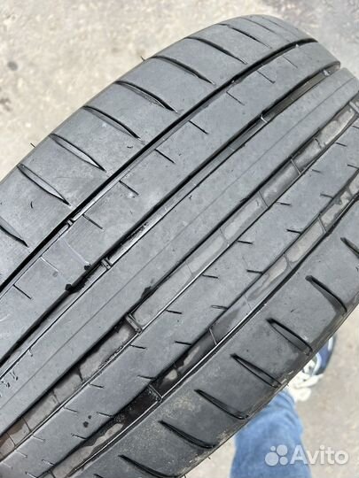 Michelin Pilot Sport 4 245/40 R19