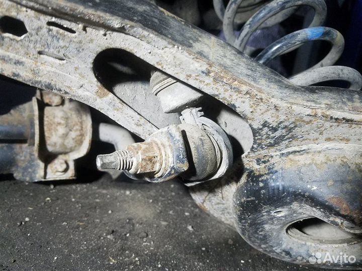 Рычаг задний нижний (под пружину) Ford Focus 3