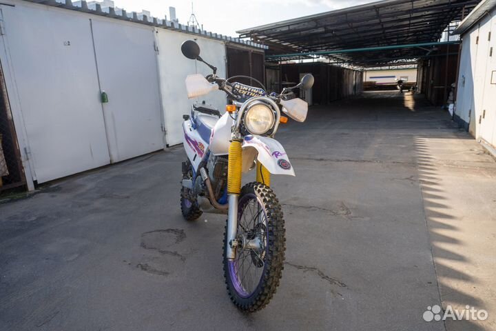 Yamaha TT250R Raid