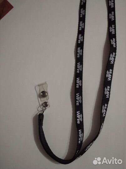 Шнур для бейджа