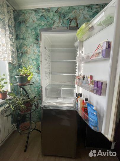 Холодильник indesit