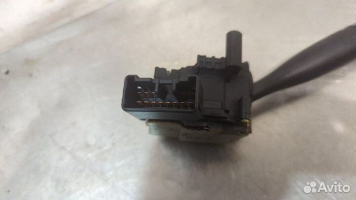 Подрулевой переключатель поворотников Toyota