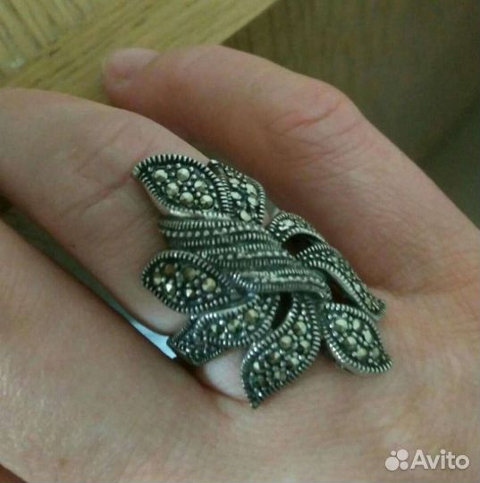 Кольцо из серебра с марказитами