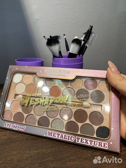 Тени для век