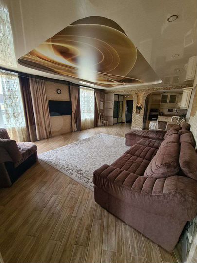 4-к. квартира, 120 м², 2/3 эт.
