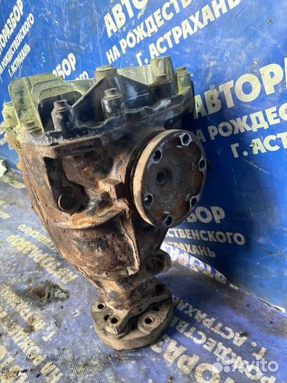 Задний редуктор Mercedes-Benz W220 седан 2001