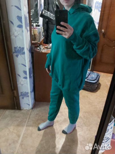 Спортивный костюм женский