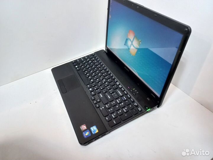 Ноутбук Sony Vaio PCG-71211v