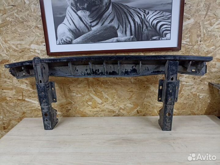 Усилитель бампера задний Ford Transit 8