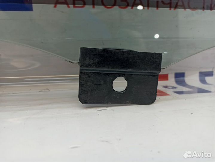 Стекло двери задней левой Audi Q7 4L0845025. Много