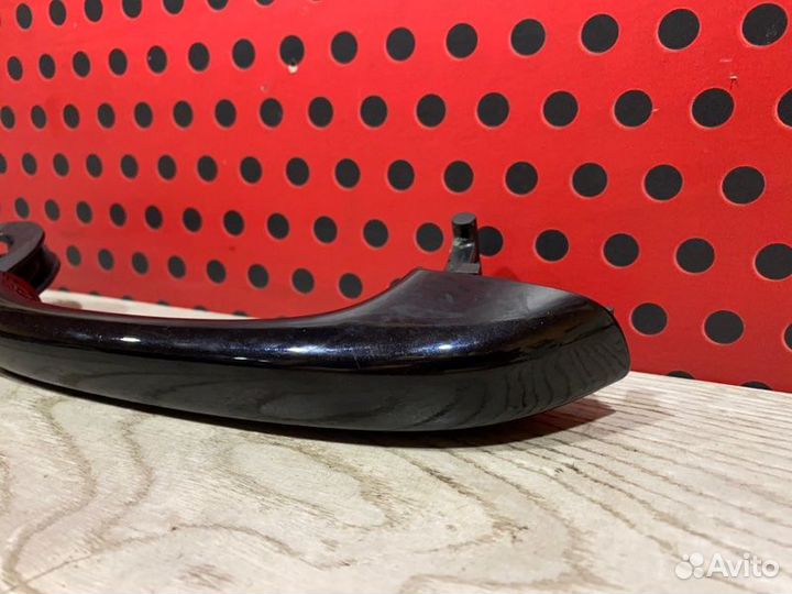 Ручка наружная передняя правая Porsche Macan 95B