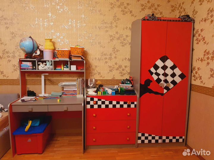 Мебель в детскую комнату для мальчика