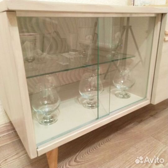 Тумба для тв, проигрывателя винила или мини бара