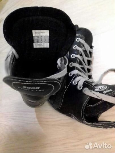 Коньки хоккейные