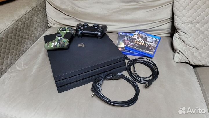 Продам Sony Playstation 4 PRO 1Tb