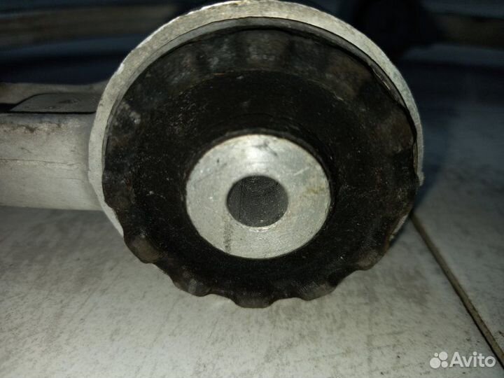 Рычаги передние верхние Mercedes Ml Gle 350 W166