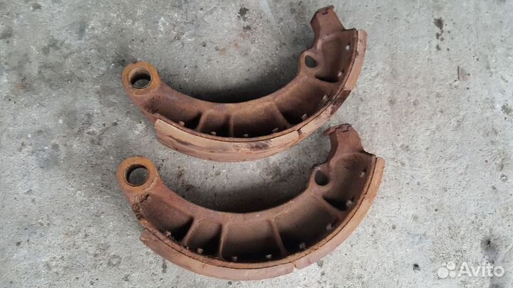 Тормозные колодки передние Краз 255