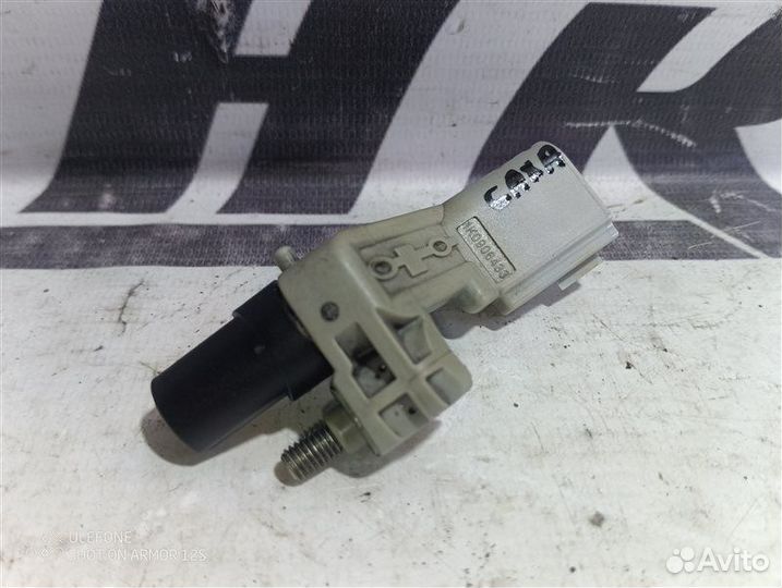 Датчик положения коленвала Volkswagen Passat B7