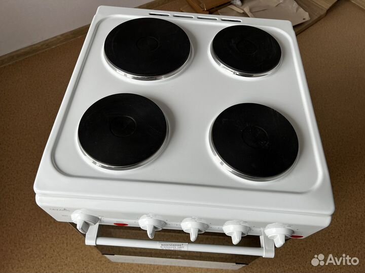 Электрическая плита Cezaris 1200-02 (новая)