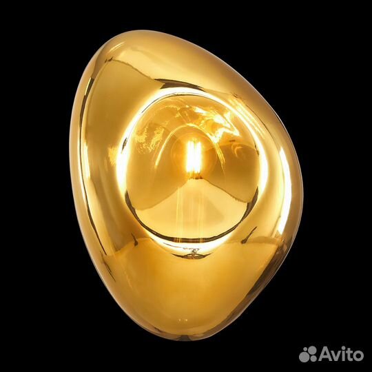 Бра настенный металлический со стеклом