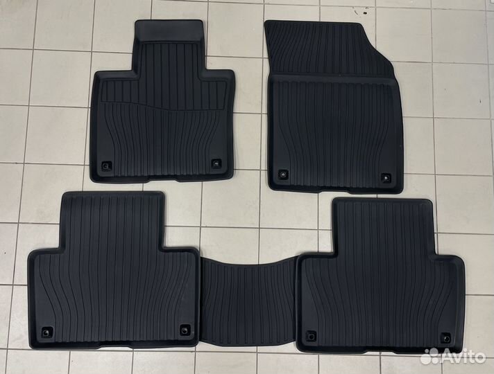 Комплект ковриков резиновых Volvo XC90 32338449