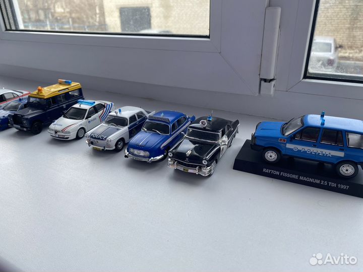 Полицейские машины мира