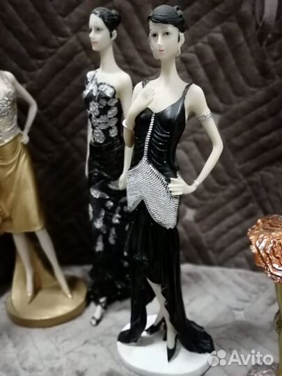 Статуэтка балерина и модель на подиуме