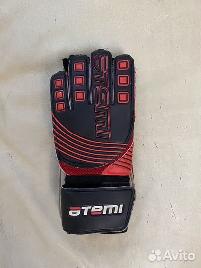 Вратарстке перчатки для футбола