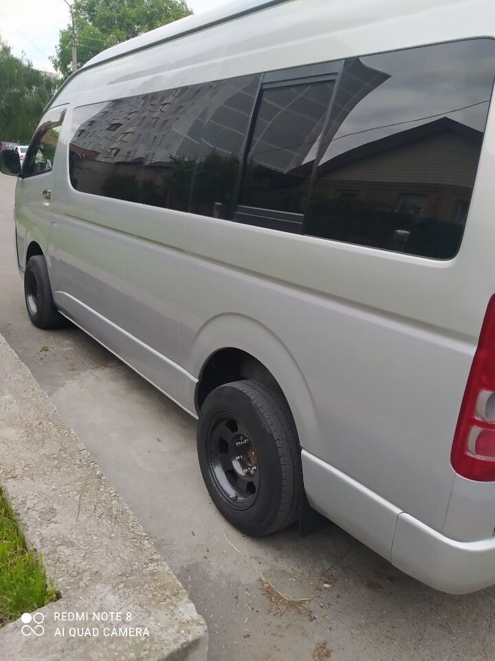 Toyota Hiace: фото владельца