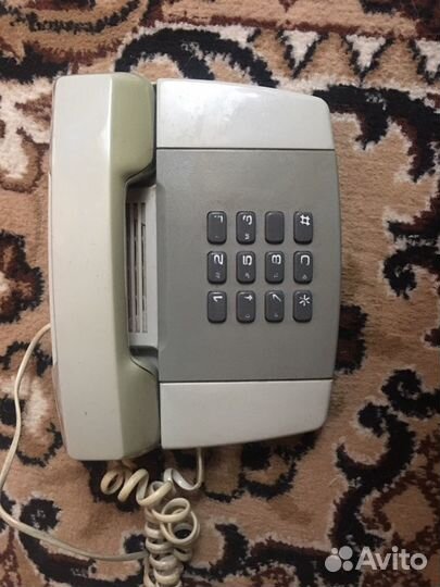 Телефон