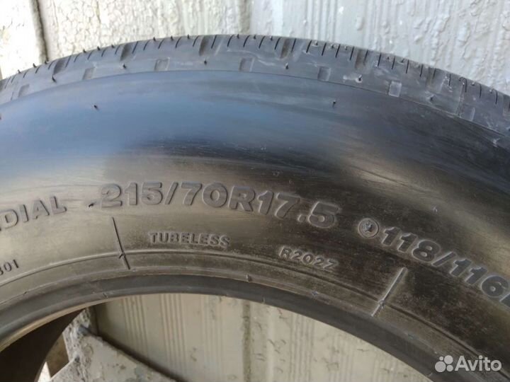 Bridgestone R202 215/70 R17C