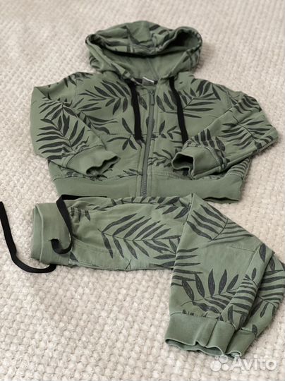 Костюм на мальчика 98