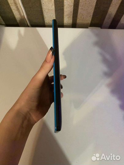 Планшет Lenovo TAB3-710i