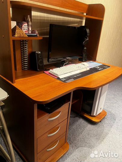 Компьютерный стол бу